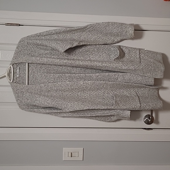 Sweater - Picture 1 of 4